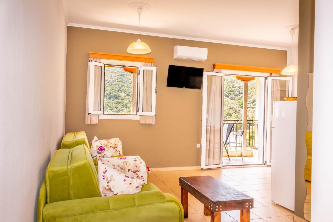 Apagio Apartments Mikros Gialos Bagian luar foto