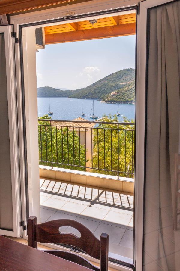 Apagio Apartments Mikros Gialos Bagian luar foto