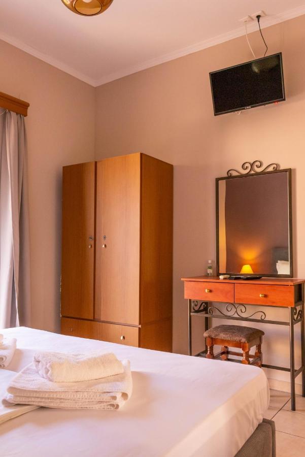Apagio Apartments Mikros Gialos Bagian luar foto