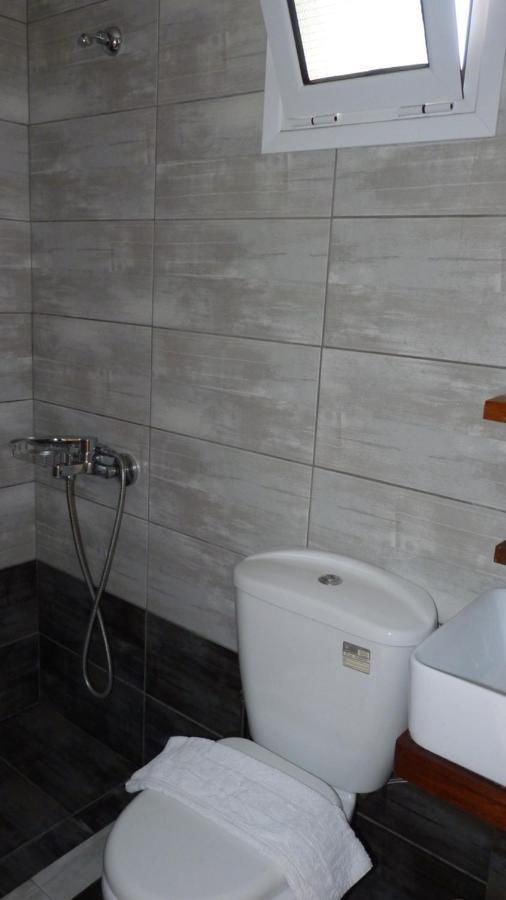 Apagio Apartments Mikros Gialos Bagian luar foto